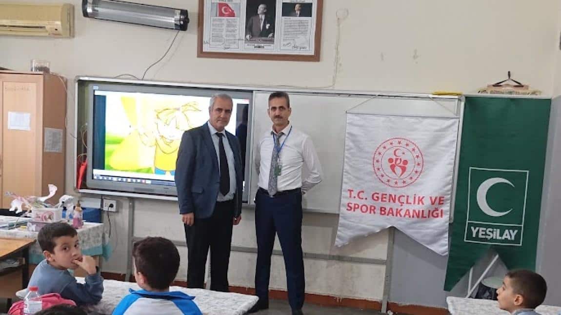 Gençlik ve Spor Bakanlığı Personeli Ayhan ÇİNKILIÇ tarafından Yeşilay/teknoloji bağımlılığı konulu seminer verildi.